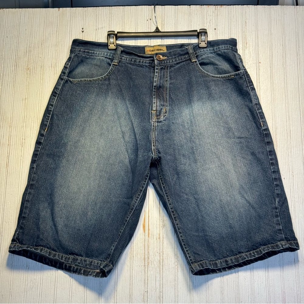 Decibel Mens Blue Denim Jean Shorts Bermuda  Distressed 40